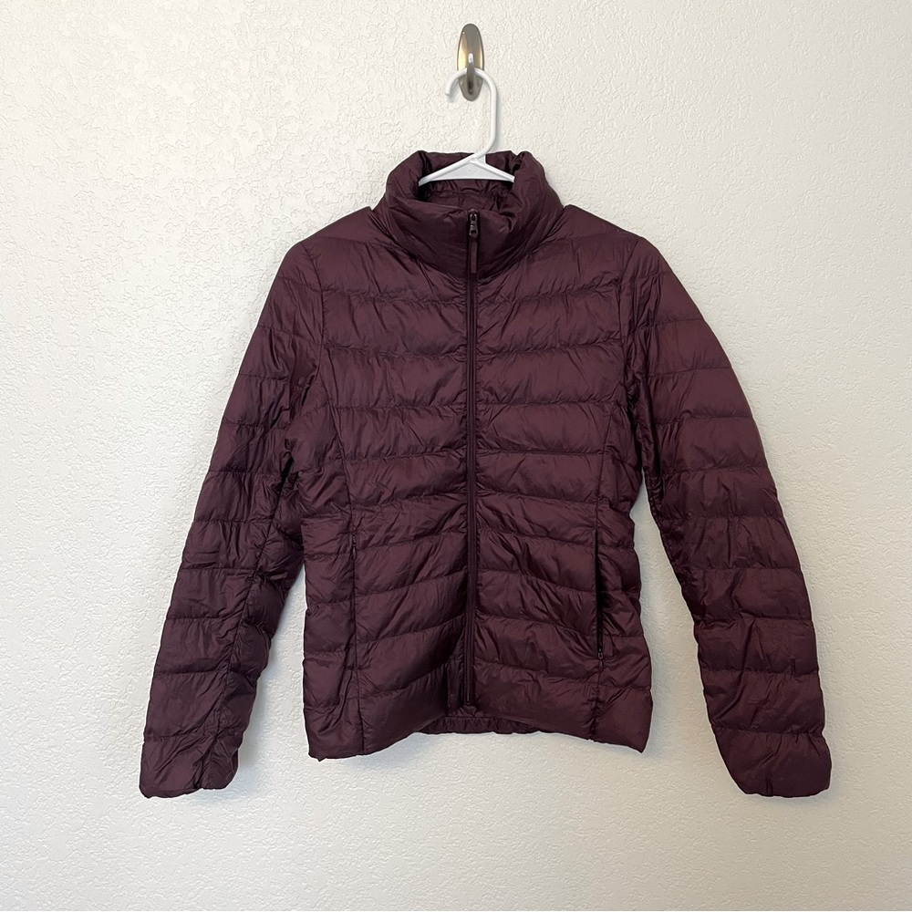 UNIQLO Ultralight Down Packable Puffer Jacket Purple Bag Included Small S GUC
